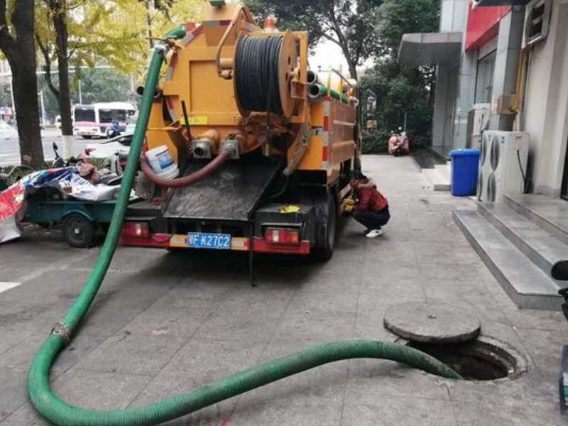深圳龙岗区疏通下水道电话是多少？深圳龙岗区疏通马桶