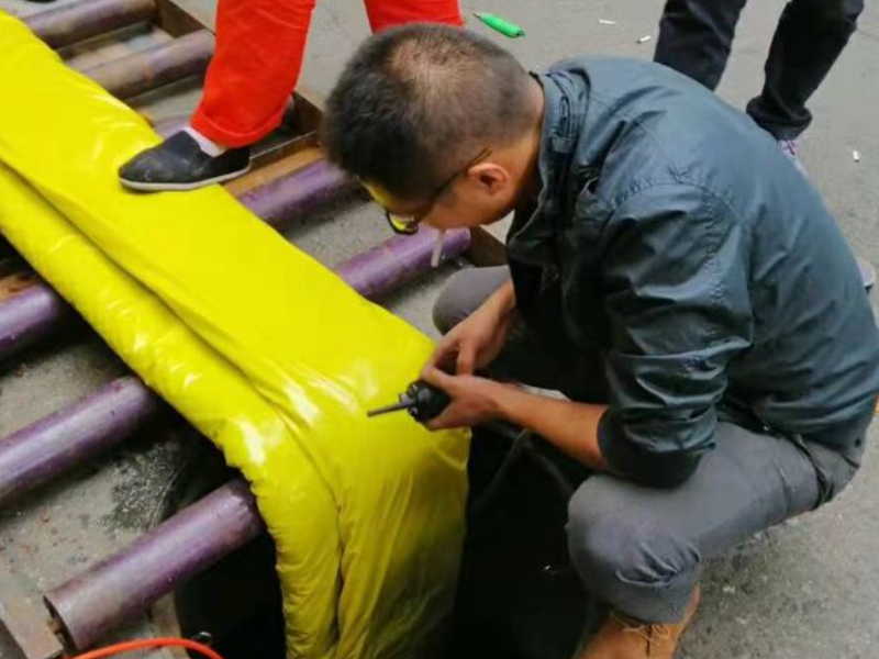 龙岗区餐厅饭店食堂白铁皮管道设计安装不锈钢烟罩定制