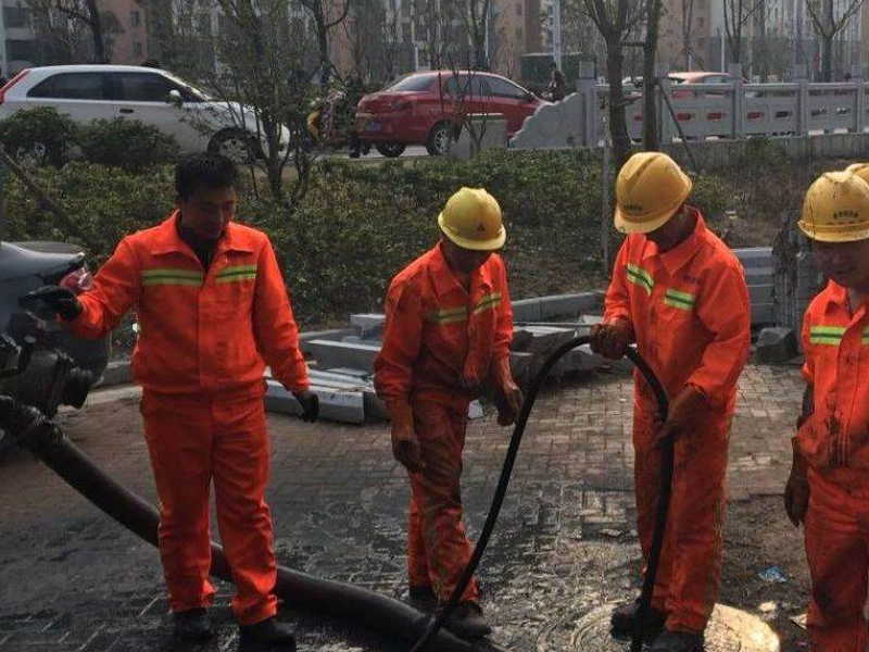 龙岗专业马桶疏通、地漏、清理化粪池、高压清洗管道